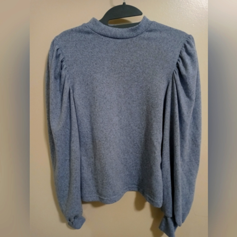 Puff sleeve top
